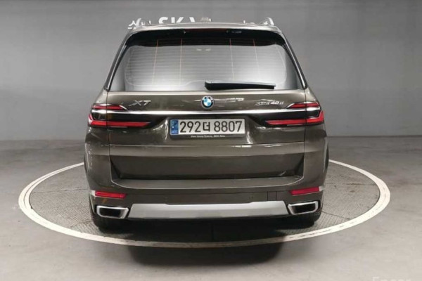 2023 BMW X7 с пробегом 40 988 км