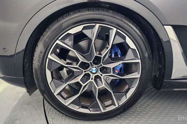 2023 BMW X7 с пробегом 52 161 км