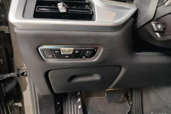 2023 BMW X7 с пробегом 40 988 км