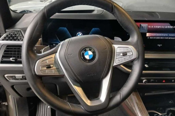 2023 BMW X7 с пробегом 40 988 км