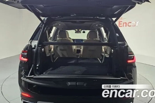 2023 BMW X7 с пробегом 21 240 км