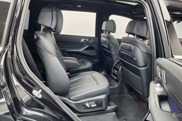 2023 BMW X7 с пробегом 52 161 км