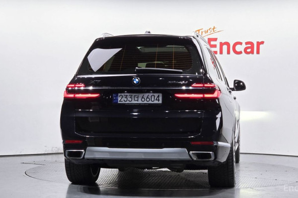 2023 BMW X7 с пробегом 49 851 км