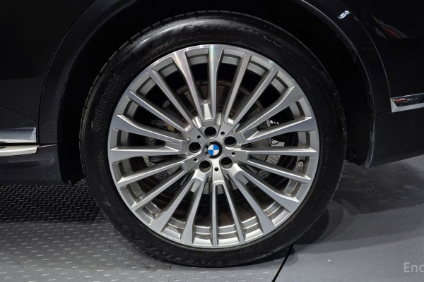 2023 BMW X7 с пробегом 49 851 км