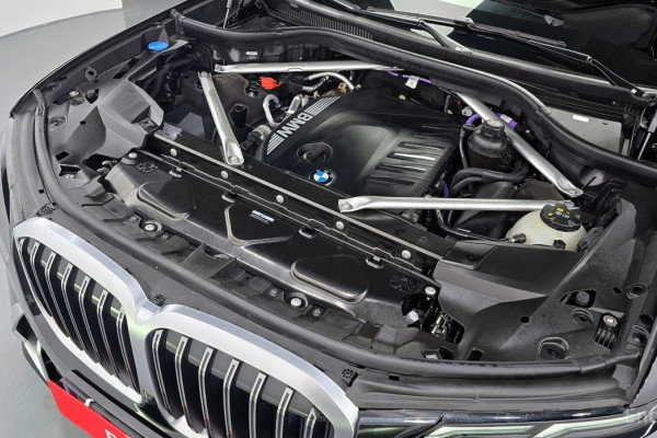 2023 BMW X7 с пробегом 24 034 км