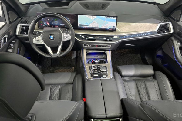 2023 BMW X7 с пробегом 24 034 км