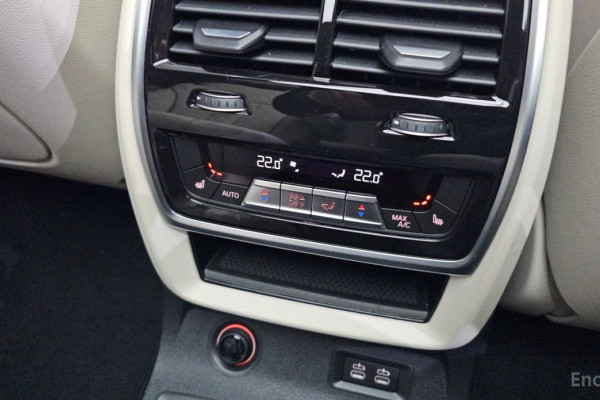 2023 BMW X7 с пробегом 23 163 км