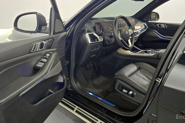 2023 BMW X7 с пробегом 24 034 км