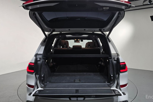 2023 BMW X7 с пробегом 60 858 км