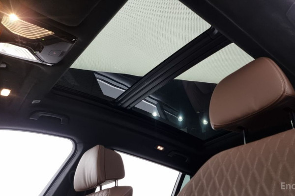 2023 BMW X7 с пробегом 31 010 км