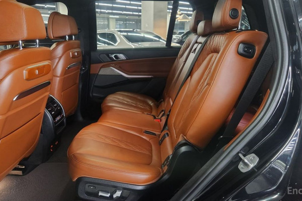 2023 BMW X7 с пробегом 78 579 км