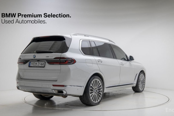 2023 BMW X7 с пробегом 40 800 км