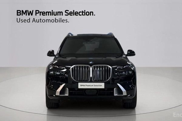2023 BMW X7 с пробегом 24 856 км