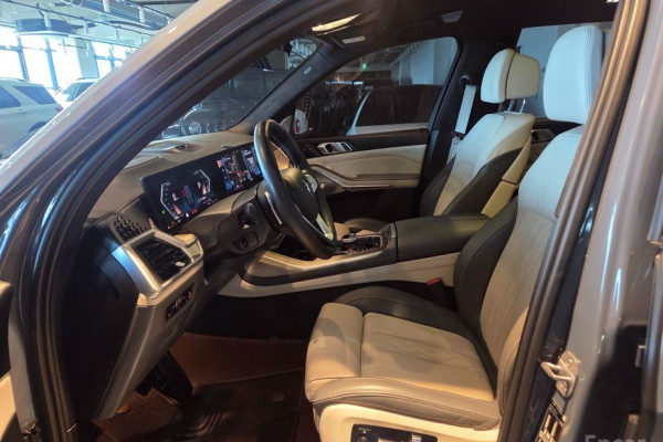 2023 BMW X7 с пробегом 89 985 км