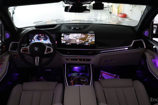 2023 BMW X7 с пробегом 22 172 км