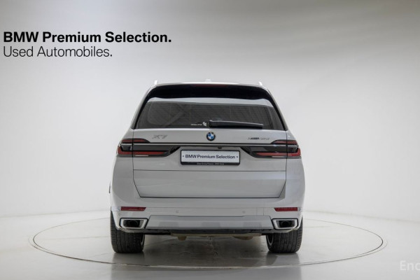 2023 BMW X7 с пробегом 40 800 км