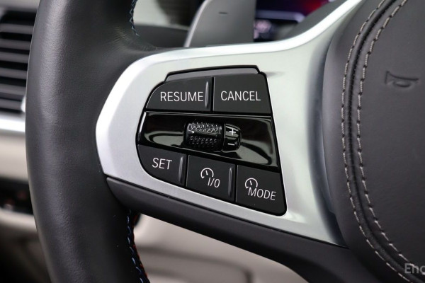 2023 BMW X7 с пробегом 22 172 км