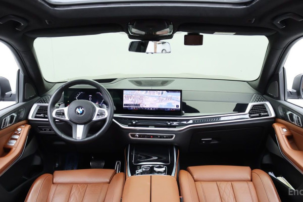 2023 BMW X7 с пробегом 44 081 км