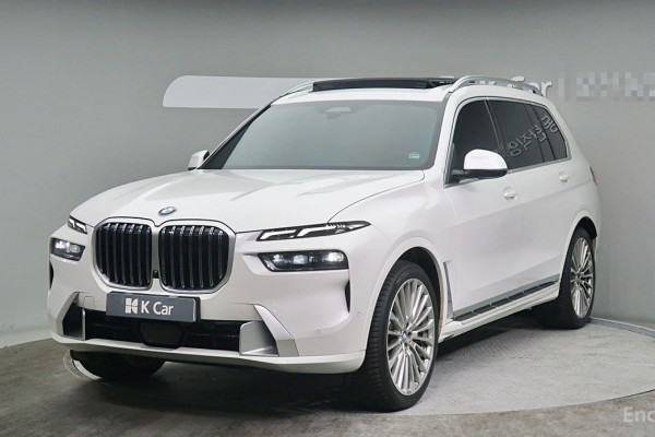 2023 BMW X7 с пробегом 15 365 км