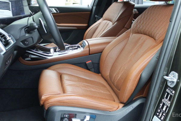 2023 BMW X7 с пробегом 44 081 км