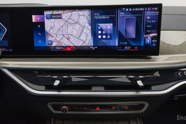 2023 BMW X7 с пробегом 40 800 км