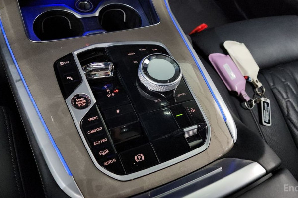 2023 BMW X7 с пробегом 69 172 км