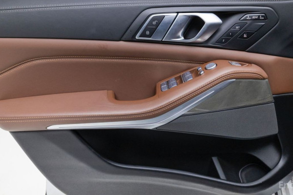 2023 BMW X7 с пробегом 40 800 км