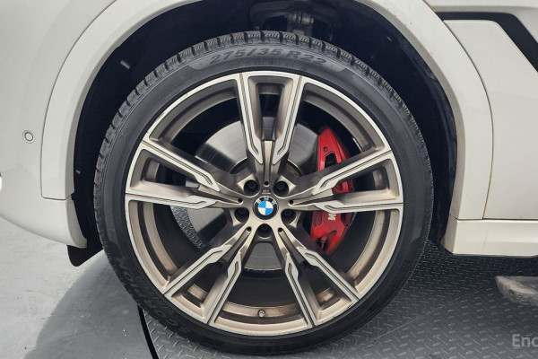 2022 BMW X6 с пробегом 68 945 км