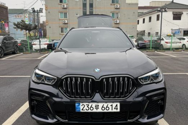 2022 BMW X6 с пробегом 42 500 км