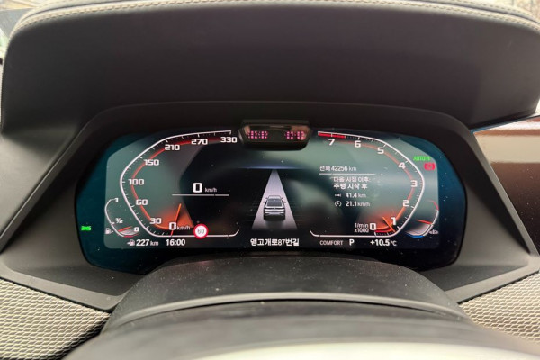 2022 BMW X6 с пробегом 42 500 км