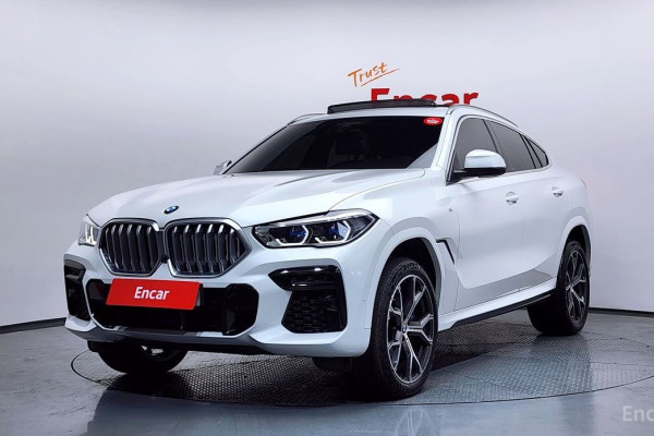 2022 BMW X6 с пробегом 25 448 км