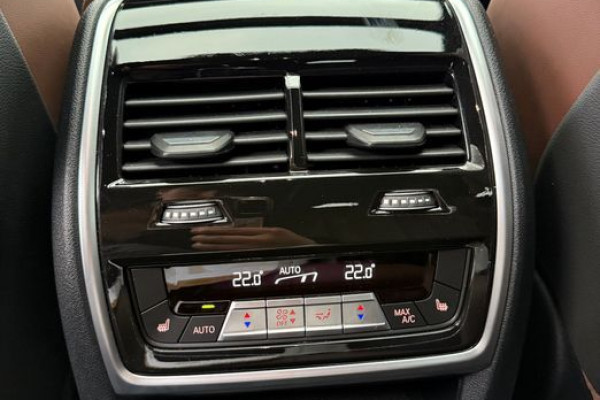 2022 BMW X6 с пробегом 42 500 км