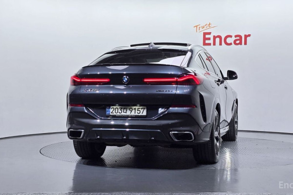 2022 BMW X6 с пробегом 29 445 км