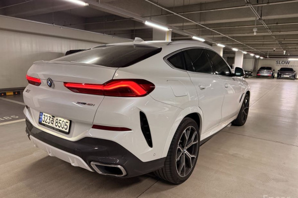 2022 BMW X6 с пробегом 59 700 км