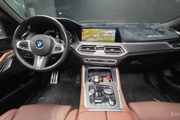 2022 BMW X6 с пробегом 83 241 км
