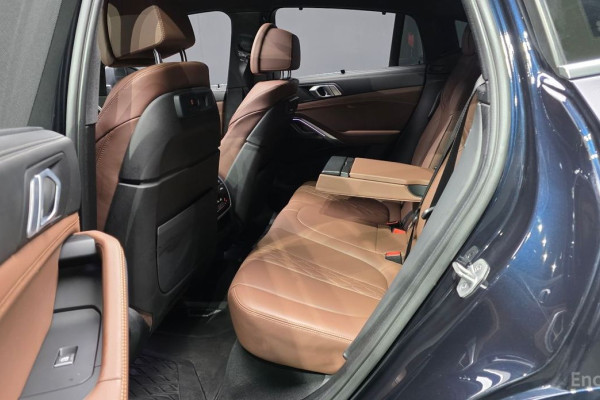 2022 BMW X6 с пробегом 83 241 км