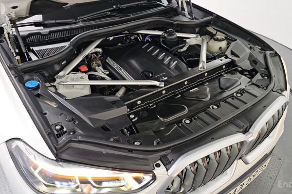 2022 BMW X6 с пробегом 80 806 км