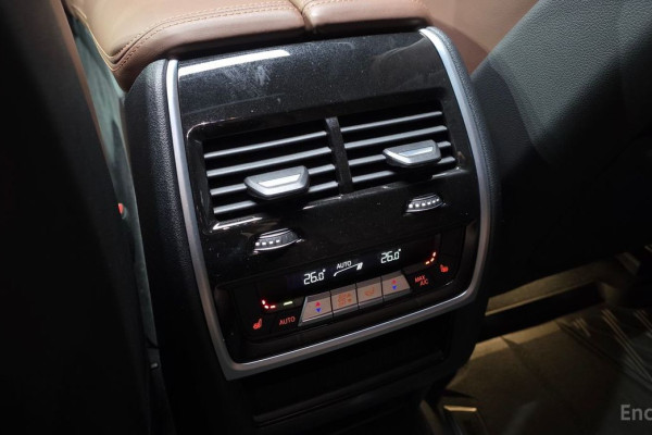 2022 BMW X6 с пробегом 83 241 км