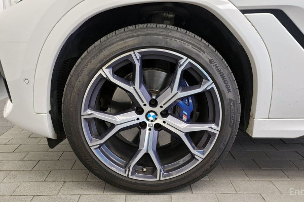 2022 BMW X6 с пробегом 33 300 км