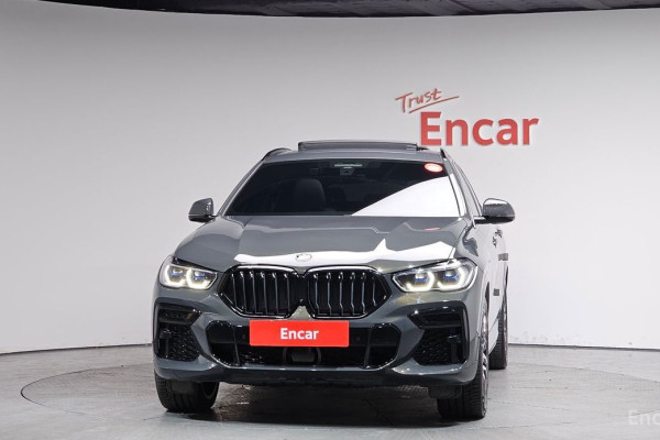 2022 BMW X6 с пробегом 29 739 км