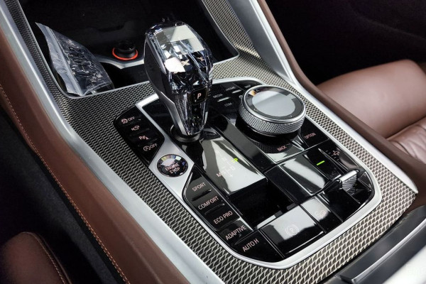 2022 BMW X6 с пробегом 33 300 км