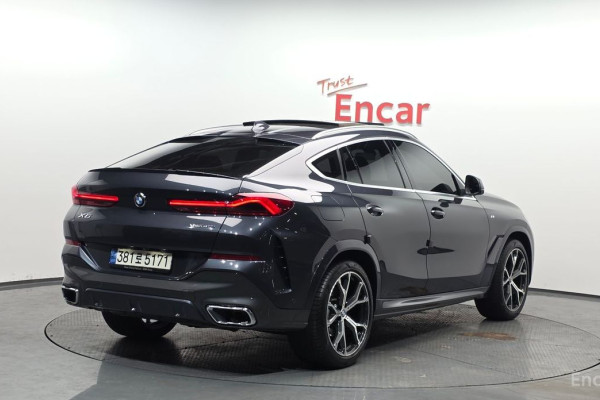 2022 BMW X6 с пробегом 44 118 км