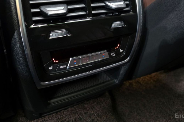 2022 BMW X6 с пробегом 44 060 км