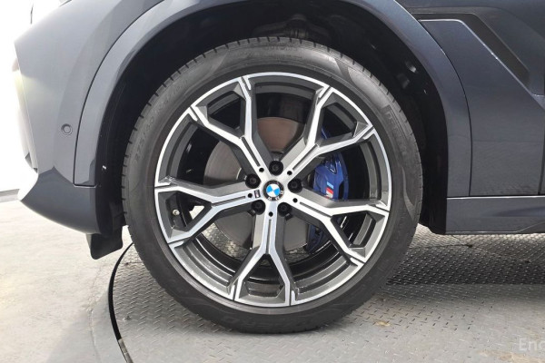 2022 BMW X6 с пробегом 44 118 км