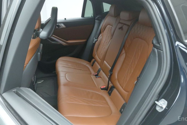 2022 BMW X6 с пробегом 57 877 км