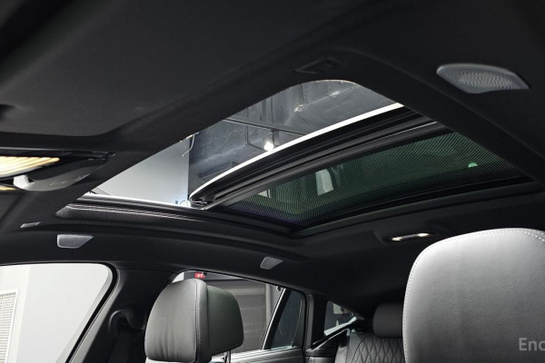 2022 BMW X6 с пробегом 29 739 км