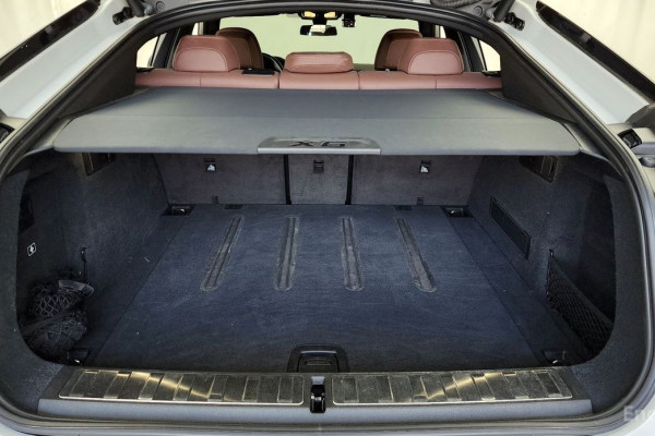 2022 BMW X6 с пробегом 33 300 км