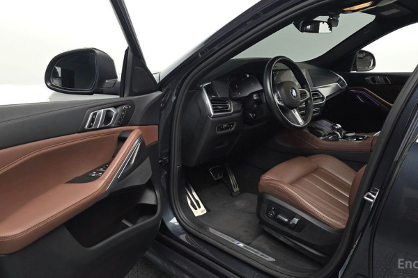 2022 BMW X6 с пробегом 44 118 км