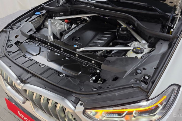 2022 BMW X6 с пробегом 38 098 км