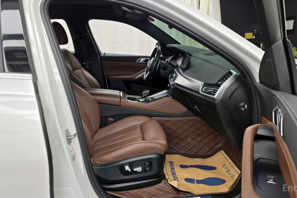 2022 BMW X6 с пробегом 65 422 км